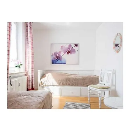 Perennial In The Aft Deck Comfortable لوبيك